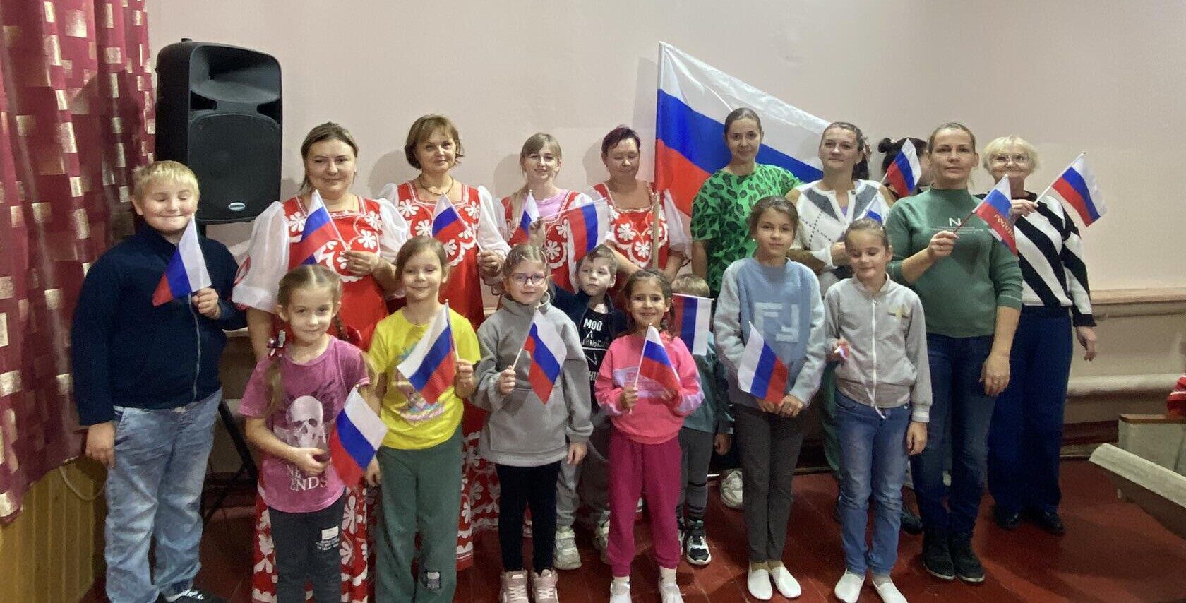  Праздничная программа 